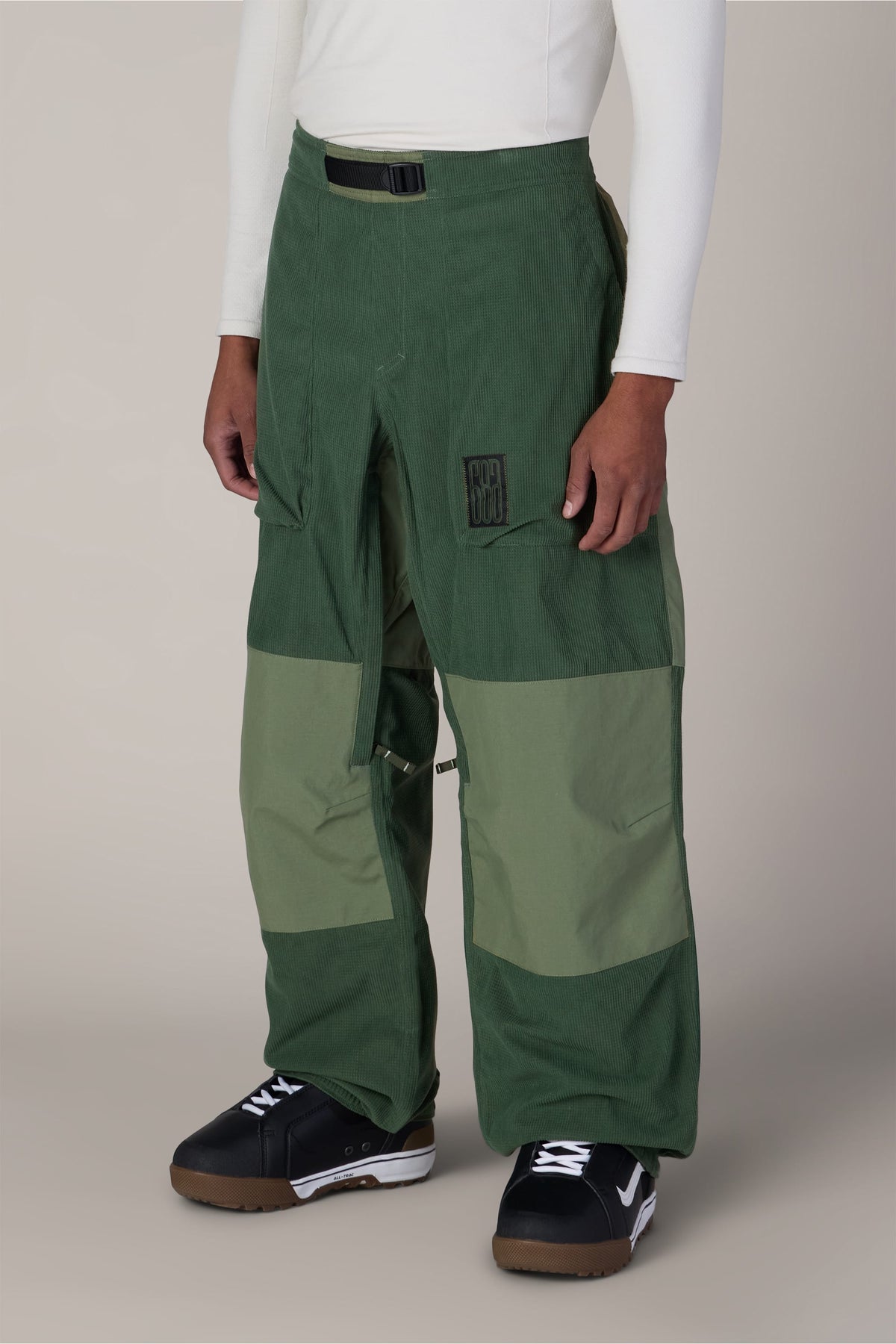 686-mens-ghost-2-5l-pant — MOSS GREEN GRID CORDUROY