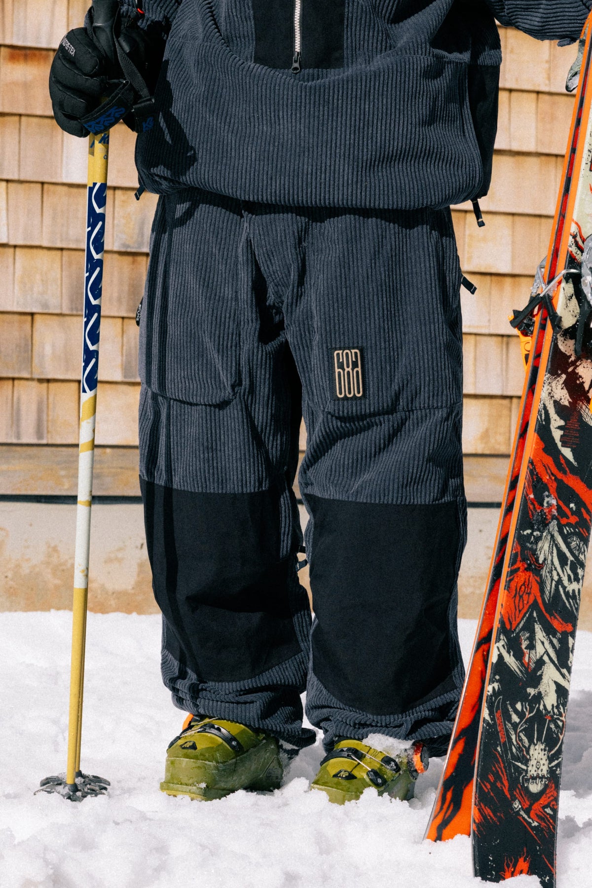 686-mens-ghost-2-5l-pant — NAVY WIDE WALE CORDUROY